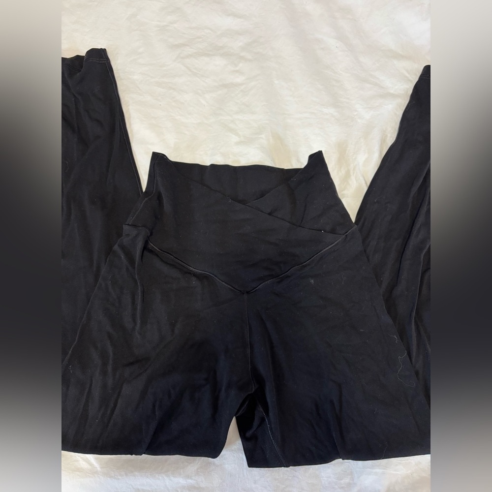 Aerie Black High Wasted Crossover Leggings